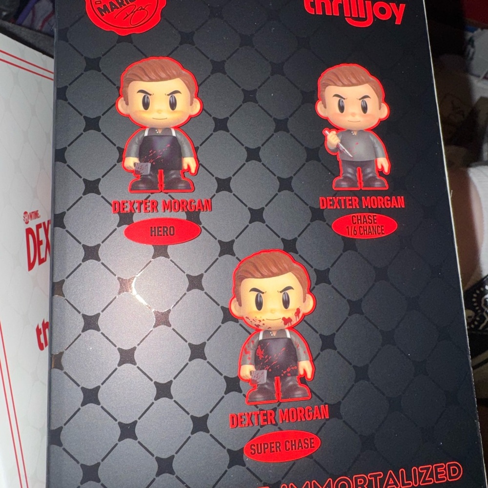 Dexter Morgan UCC Exclusive Figure - Common - Picture 4 of 7